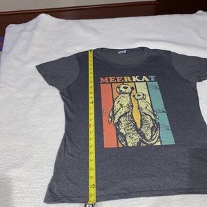 Meerkat Tee Shirt Large Port and Company Gray